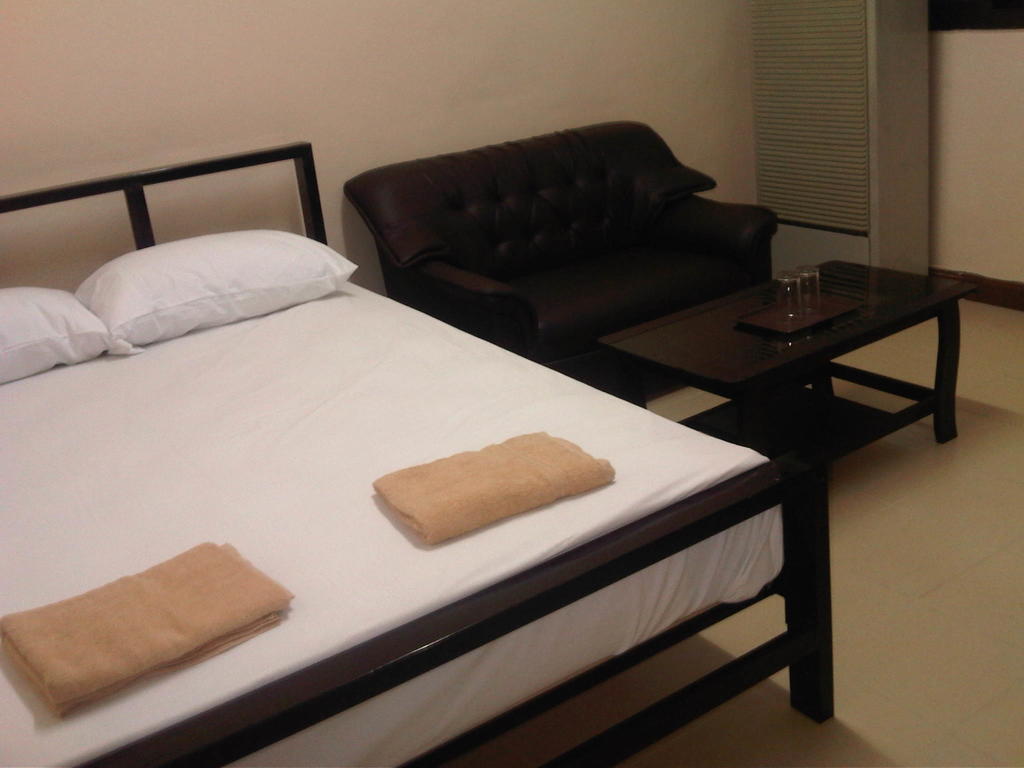 Lee House Inn Бангкок Номер фото