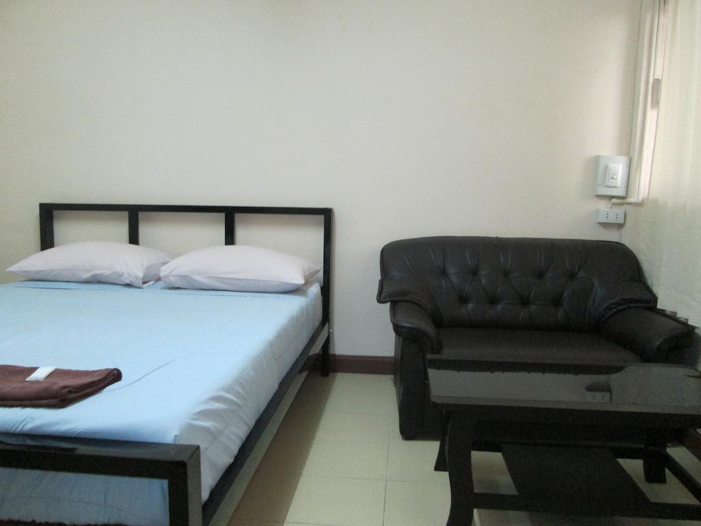 Lee House Inn Бангкок Номер фото