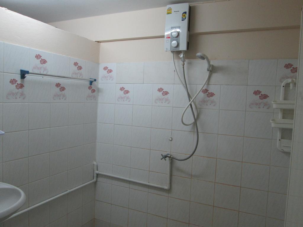 Lee House Inn Бангкок Номер фото